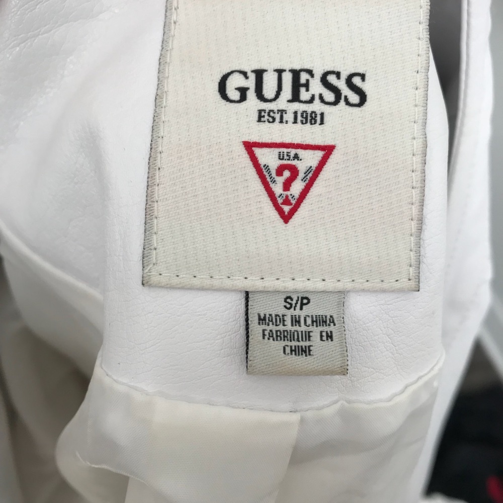 EUC Guess White Pleather Moto style jacket - Picture 5 of 5